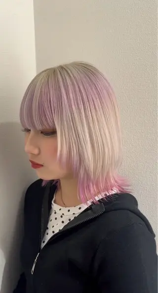 ミディアム カラー 【複雑履歴ブリーチ】 中村　玲仁のヘアスタイル