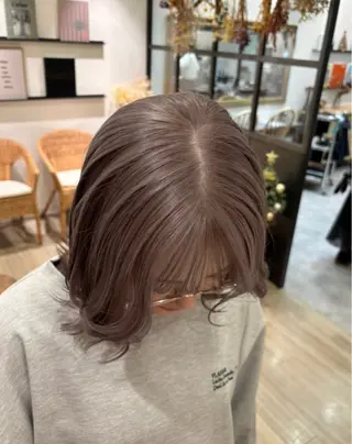 ミディアム モテ髪🫧赤み消し カラー表参道きょうこのヘアスタイル