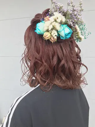 ミディアム ヘアアレンジ lani ブリーチ /ダブルカラーのヘアスタイル