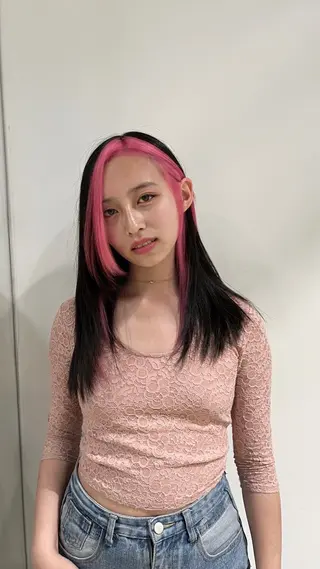 セミロング Minami Yuiのヘアスタイル