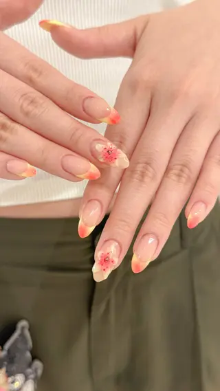 ネイル emunail あやかのネイルデザイン