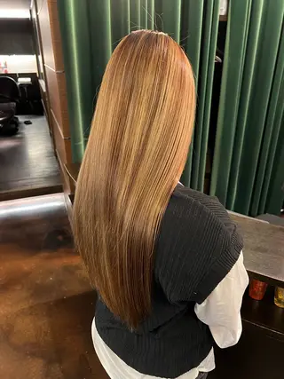 ロング カラー 透明感カラー 大浦偉央のヘアスタイル
