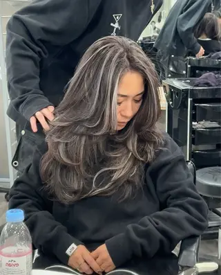 ロング 草島 友樹のヘアスタイル