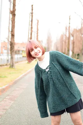 ショート カラー 縮毛矯正/ レイヤー/ミディアムのヘアスタイル
