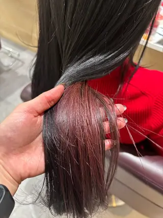 ロング カラー 長岡 明音のヘアスタイル