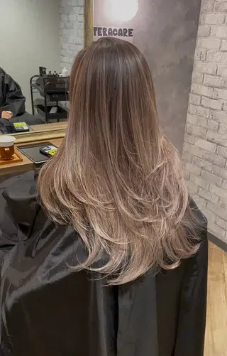 ロング 箕面駅‪/カット 千葉 凛大のヘアスタイル