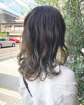 ロング カラー 東 みのりのヘアスタイル