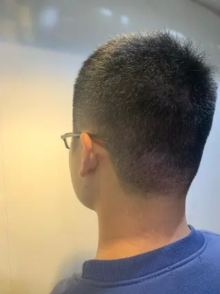ショート 関田 周人のヘアスタイル