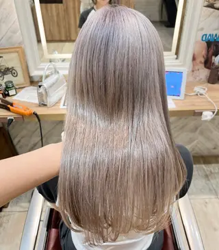セミロング カラー ハイトーンカラー シールエクステのヘアスタイル