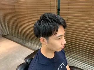 ショート メンズ 綾田 一蔵のヘアスタイル