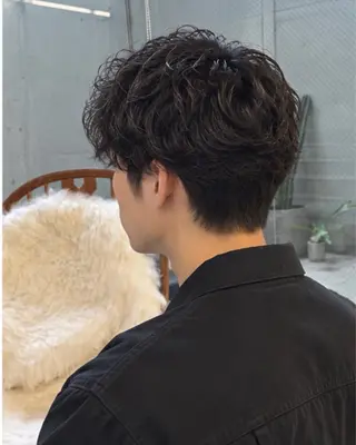 パーマ メンズ Pia ツボイ ケイタのヘアスタイル