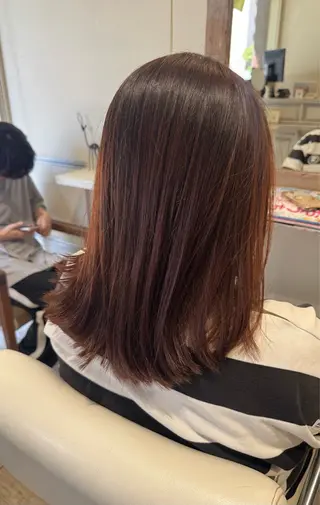 ミディアム NICCOLO室見 Erinaのヘアスタイル