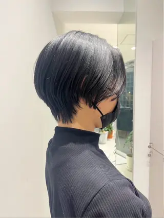 ショート iLi 《イリ》のヘアスタイル