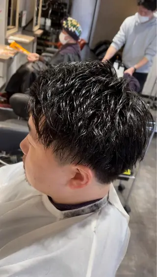 ショート メンズ 縮毛髪質改善カケル 透明感カラー✨のヘアスタイル