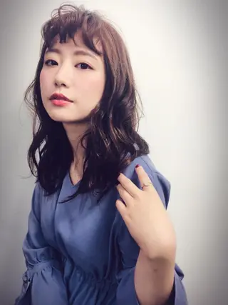 セミロング カラー ヘアアレンジ 岩崎 克秀のヘアスタイル