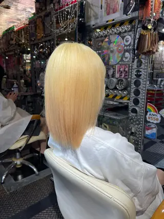 ミディアム カラー KOYA ｺﾔのヘアスタイル