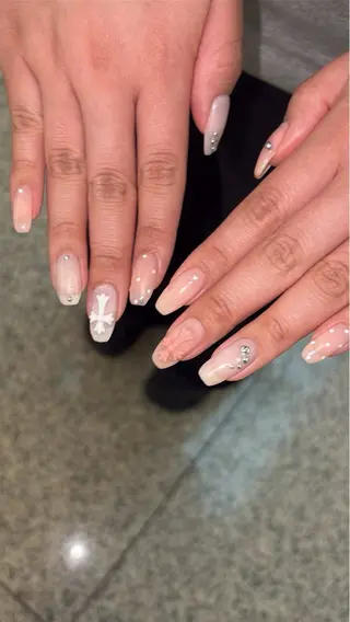 ネイル Tomo 🦋💜のネイルデザイン