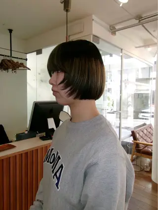 ショート かがやしづ ⭐️ベージュのヘアスタイル