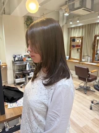 セミロング カットパーマ/ レイヤー/ココミ🧚のヘアスタイル