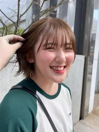ショート カラー パーマ ヘアアレンジ 山下 とよかのヘアスタイル