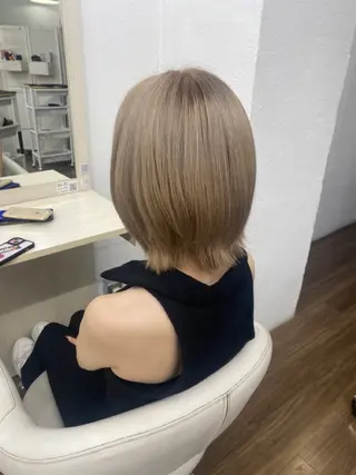 ショート カラー GLOSS 心斎橋 山上のヘアスタイル