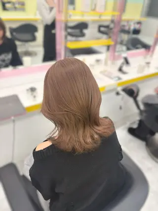 ミディアム カラー ベージュ×レイヤー 🤎横浜/miu🤎のヘアスタイル