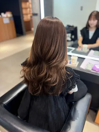 ロング 髪質改善・水素カラー ARIA（ému）のヘアスタイル