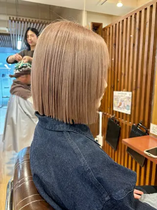 ショート カラー 女性目線でつくる ボブ縮毛矯正のヘアスタイル