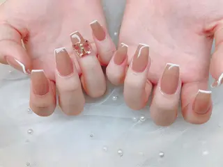 ネイル Tinaネイル 難波のネイルデザイン