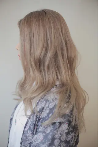 カラー 💇‍♀️ KENのヘアスタイル