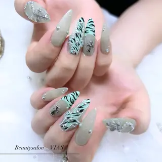 ネイル VIAS 〜EYE&NAIL〜のマツエク・マツパデザイン