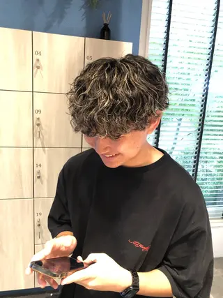 パーマ メンズ 國分 正樹のヘアスタイル