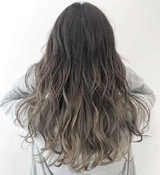 カラー 小西 裕大のヘアスタイル