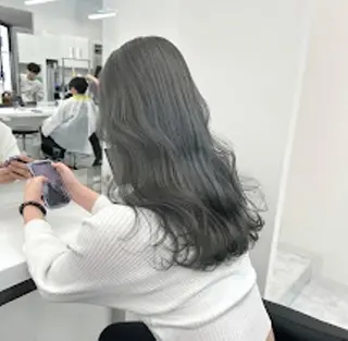 カラー 🪞official THREE 横浜🎀のヘアスタイル