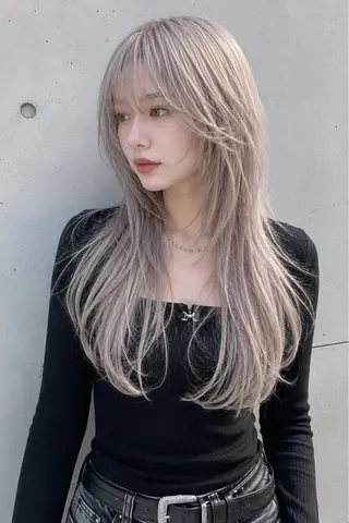 ロング 【韓国×ハイトーン】 🇰🇷SOGO🩶のヘアスタイル