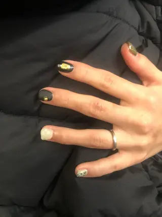 ショート カラー キッズ 2DY NAIL SALONのネイルデザイン