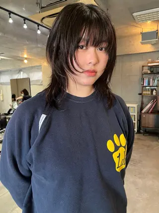ミディアム レイヤーカット\ウル フ　chinatsuのヘアスタイル