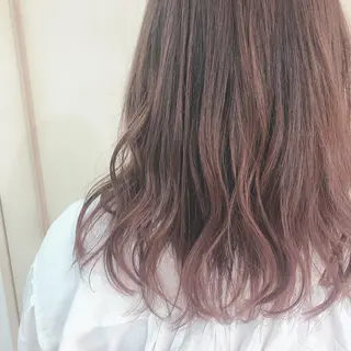 セミロング カラー TRENCH 相澤 果歩のヘアスタイル