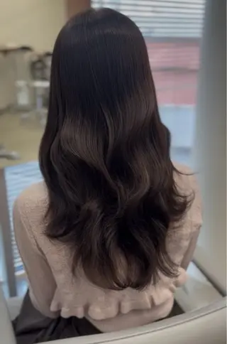 ロング honoka /透明感カラーのヘアスタイル