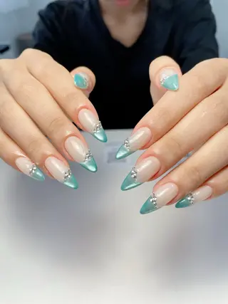 ネイル Mione_ Sonのネイルデザイン
