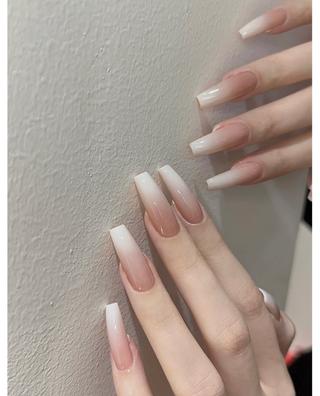 ネイル エリ🫧 nail池袋東口のネイルデザイン