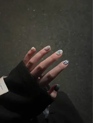 ショート yuka ⭐︎のネイルデザイン