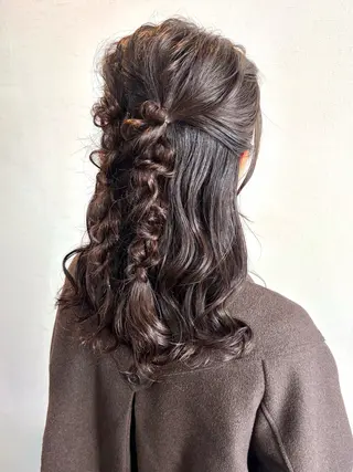 セミロング ヘアアレンジ 𝘒𝘺𝘰𝘬𝘢 🌿のヘアスタイル