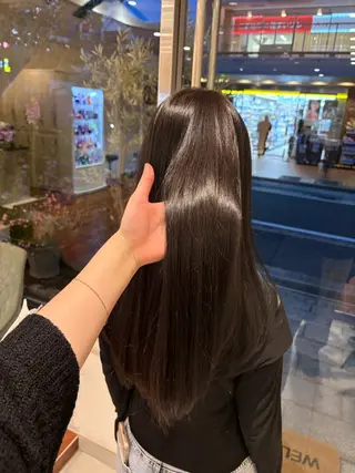 ロング 神田 音羽のヘアスタイル