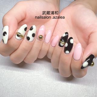 ネイル R inのネイルデザイン