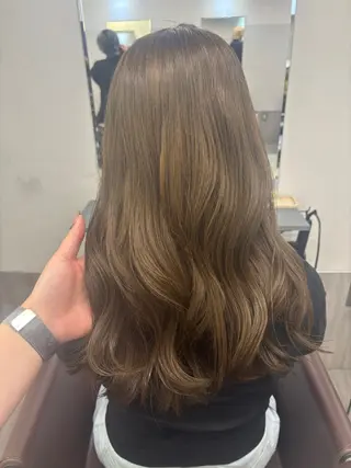ロング ブリーチなしWカラー ヘアセット菜希のヘアスタイル