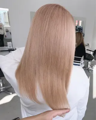 ミディアム カラー ブリーチ 透明感HIDEのヘアスタイル
