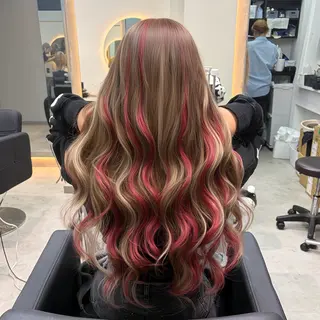 カラー MOMOKA / Lapis今泉店のヘアスタイル