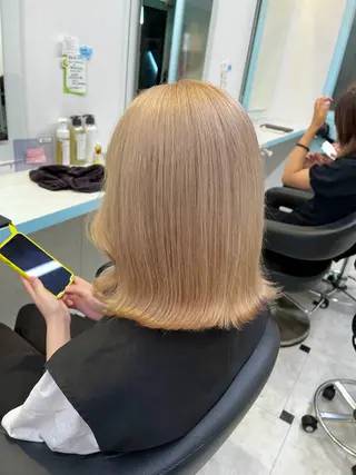 ミディアム カラー ブリーチカラー 🩵MIZUKIのヘアスタイル