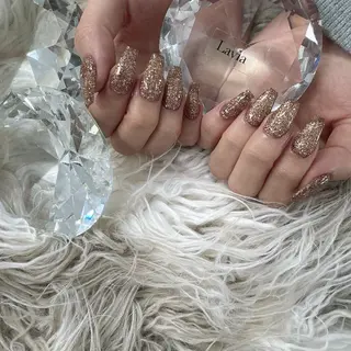 ネイル lavia🖤 ayumiのネイルデザイン